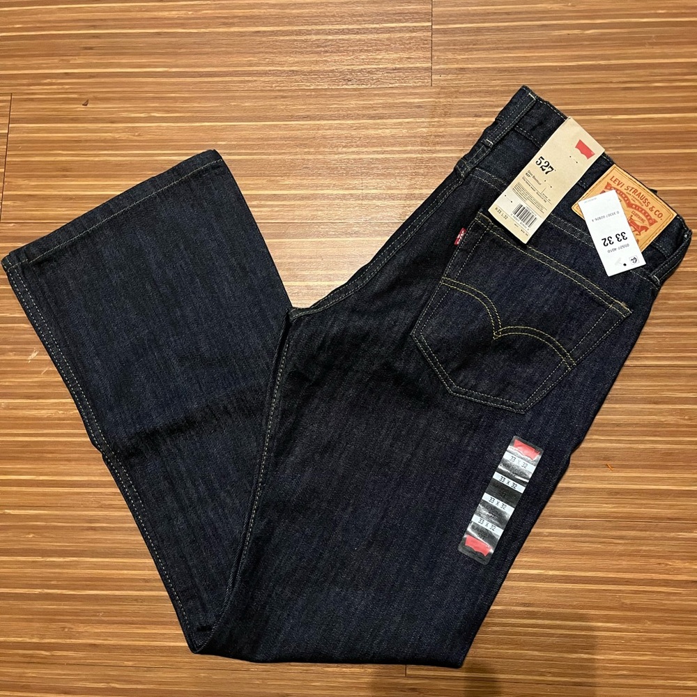 Womens NWT Slim Bootcut Jeans!